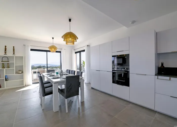 Villa Neuve Et Luxueuse Vue Proche Portovecchio