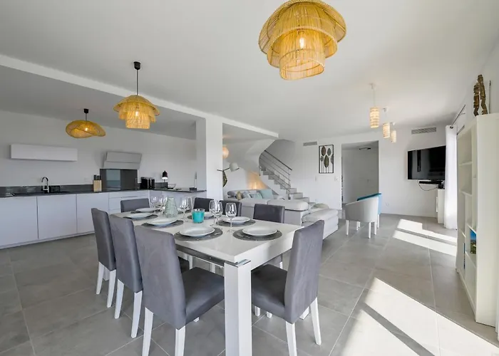 Neuve Et Luxueuse Vue Proche Portovecchio *