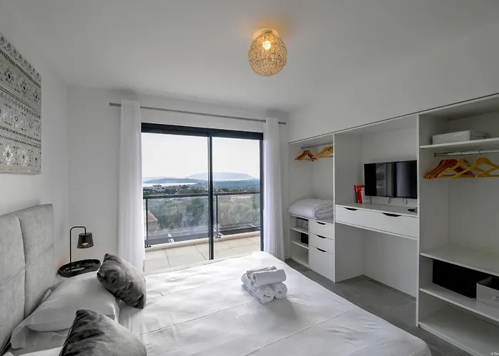 Neuve Et Luxueuse Vue Proche Portovecchio Villa